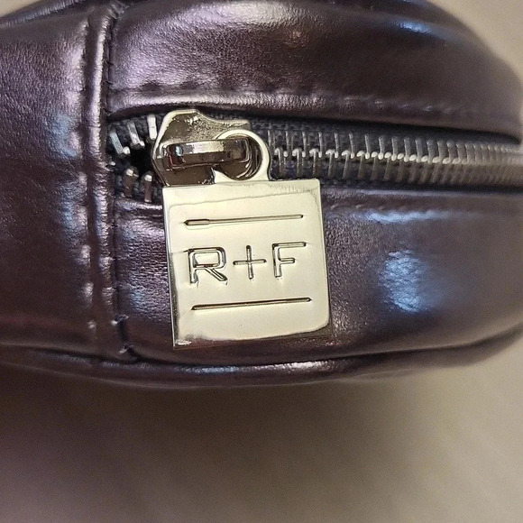 Rodan + Fields Metallic Purple Zippered Makeup Case with Mirror‎ - Picture 2 of 6